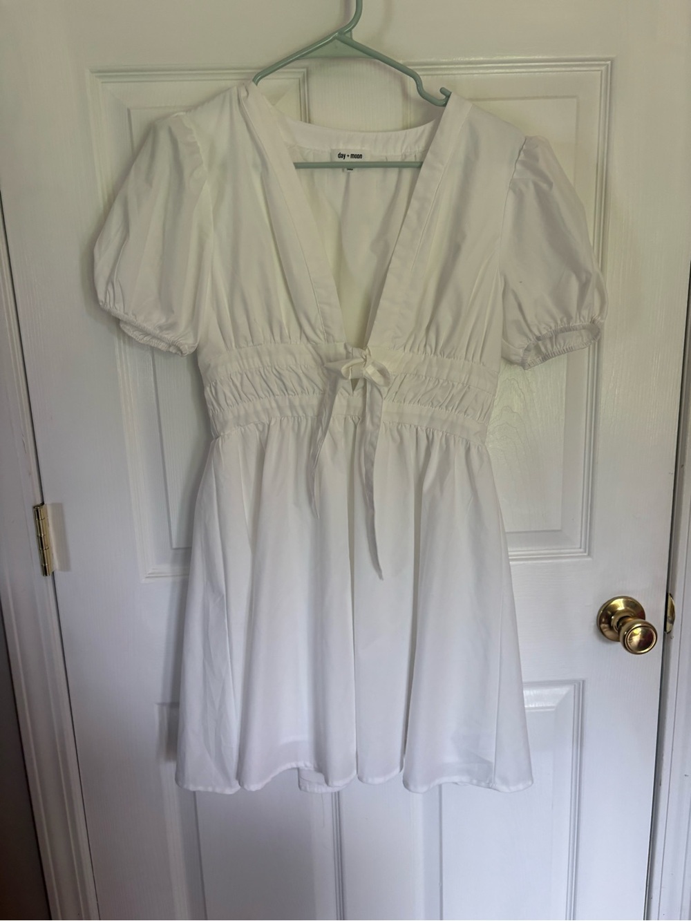 Day + Moon White Puff-Sleeve Mini Dress NWOT